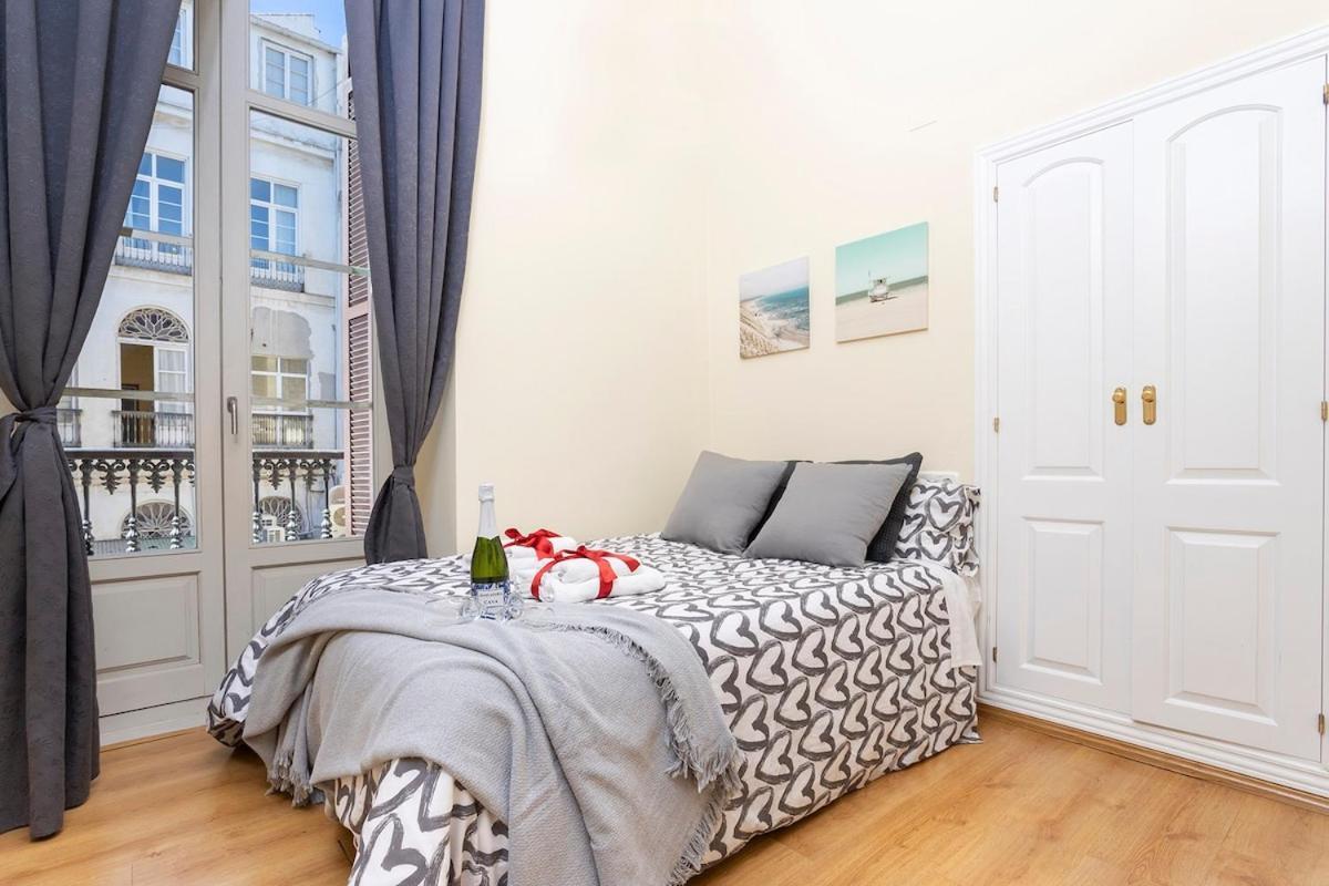 -Malagasunapts- Historic Heart Of Malaga Aa Wifi מראה חיצוני תמונה